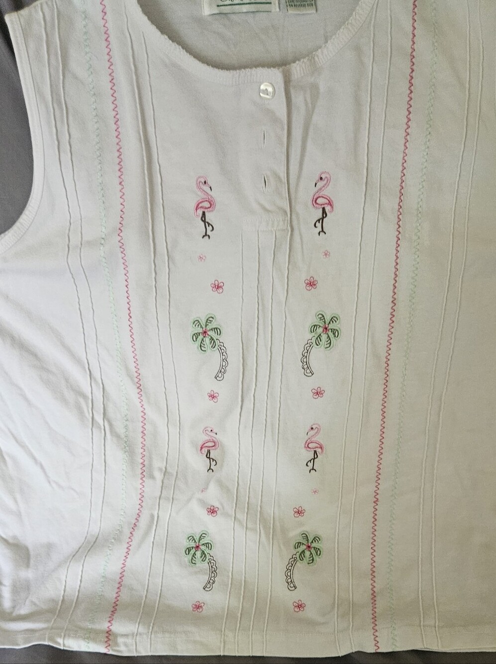 White Tank Top With Embroidering